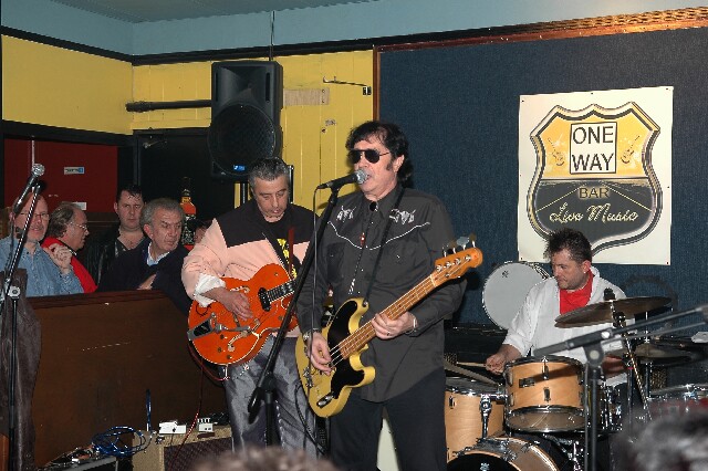 min 2006 11 17 one way 177